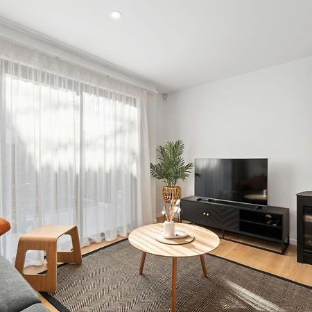 Albert Town Whare Екстер'єр фото